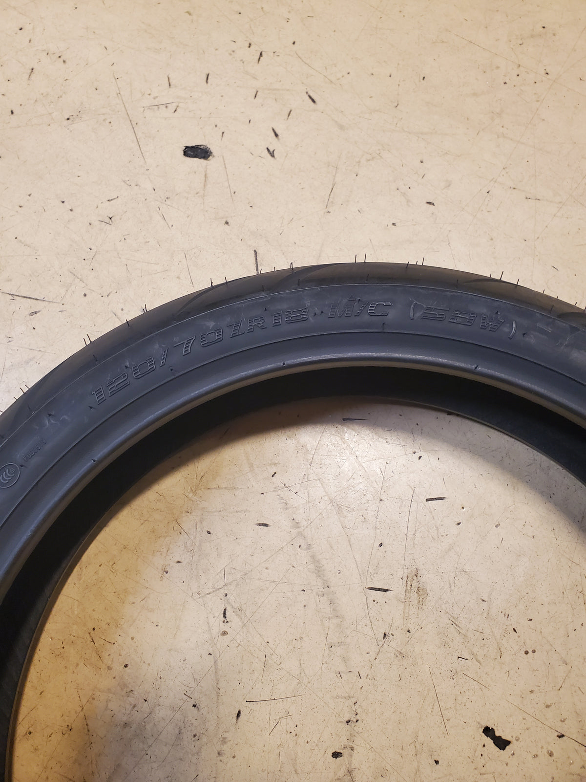 SHINKO F011 VERGE BSW  120 70 18 59W FRONT MOTORCYCLE TIRE 874082