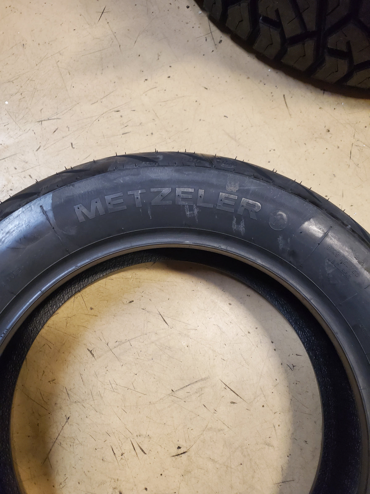 METZELER CRUISETEC BSW 180 70 16 77H REAR MOTORCYCLE TIRE 3577000