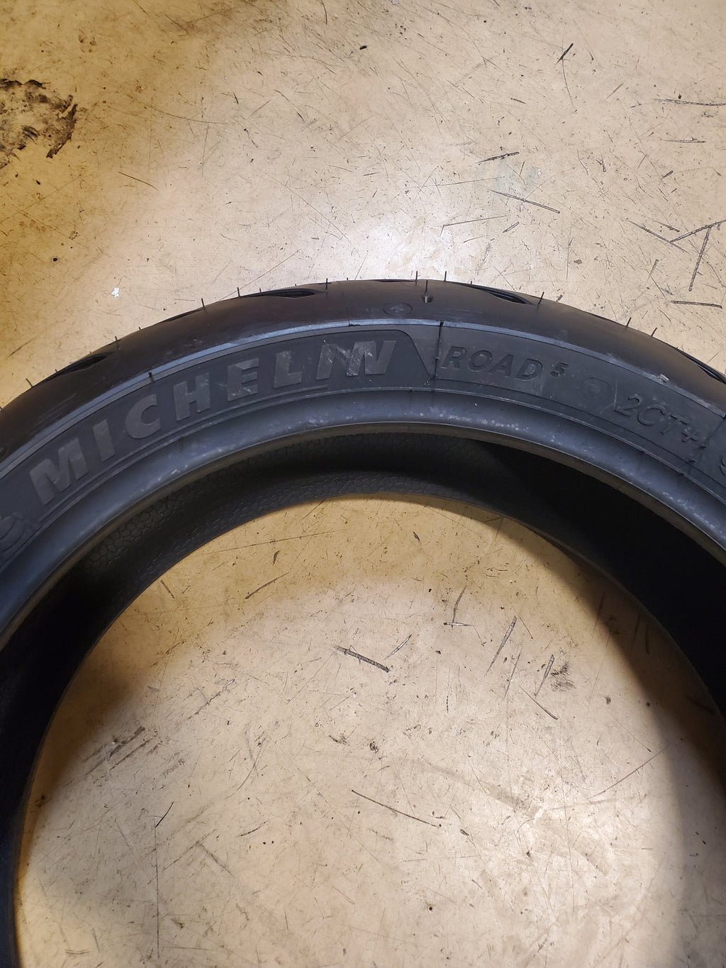NOS MICHELIN ROAD 5 BSW 190 55 17 75W REAR MOTORCYCLE TIRE 88786