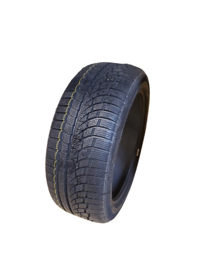 NOKIAN WR G4 BSW P 215 45 17 91V XL ALL WEATHER TIRE T430426