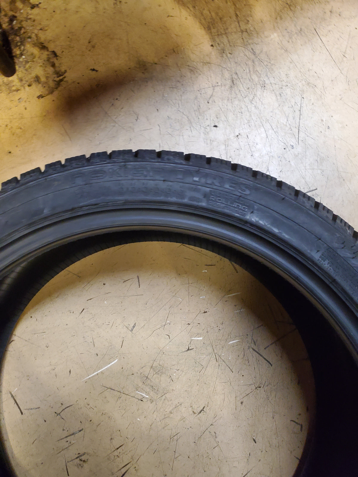 NOKIAN HAKKAPELIITTA R5 BSW P 225 40 18 92T XL WINTER TIRE T432166