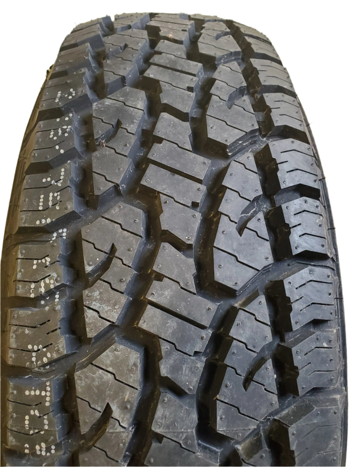 MULTI-MILE  TRAIL GUIDE ALL TERRAIN OWL P 235 75 15 109S XL TIRE TGT64