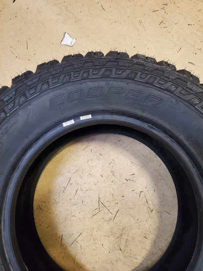 COOPER DISCOVERER S/T MAXX LT 275 70 18 125/122Q10PLY ALL TERRAIN TIRE 170070004
