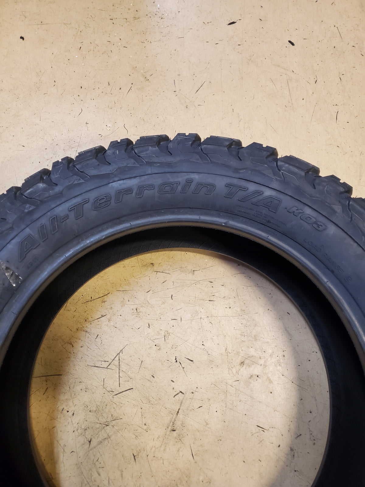 BFGOODRICH ALL-TERRAIN T/A KO3 BSW LT 265 60 22 123/120S 10PLY TIRE 88058