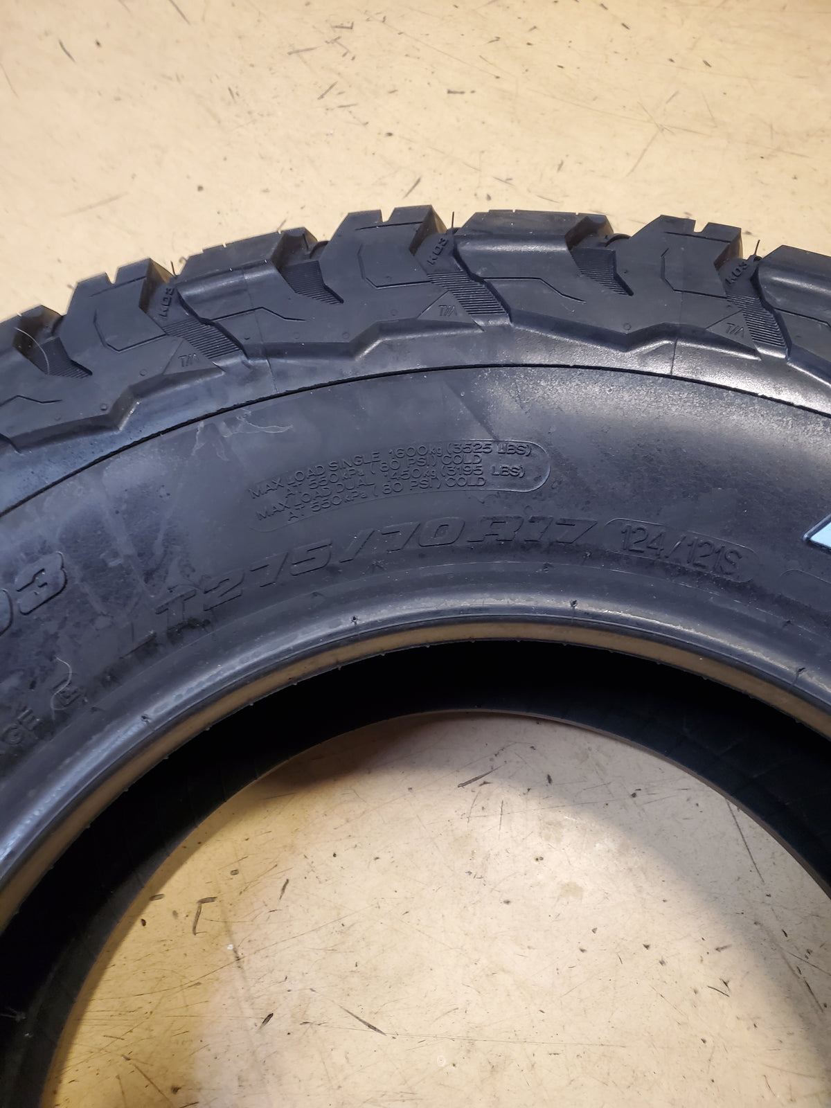 BFGOODRICH ALL-TERRAIN T/A KO3 RWL LT 275 70 17 124/121S 10PLY TIRE 18380