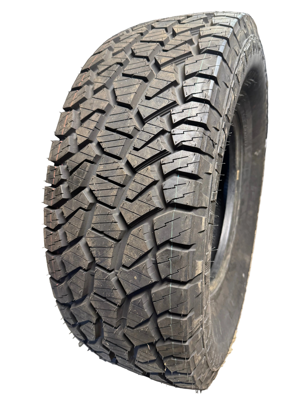 NOS PATHFINDER ALL TERRAIN BSW LT 315 70 17 121/118S 10PLY  TIRE 2020533
