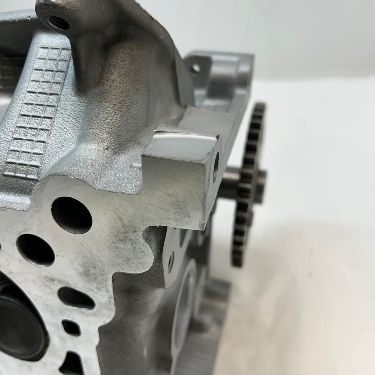 REMANUFACTURED CYLINDER HEAD FOR 2008-2016 FORD E-SERIES VAN WITH 5.4L V8