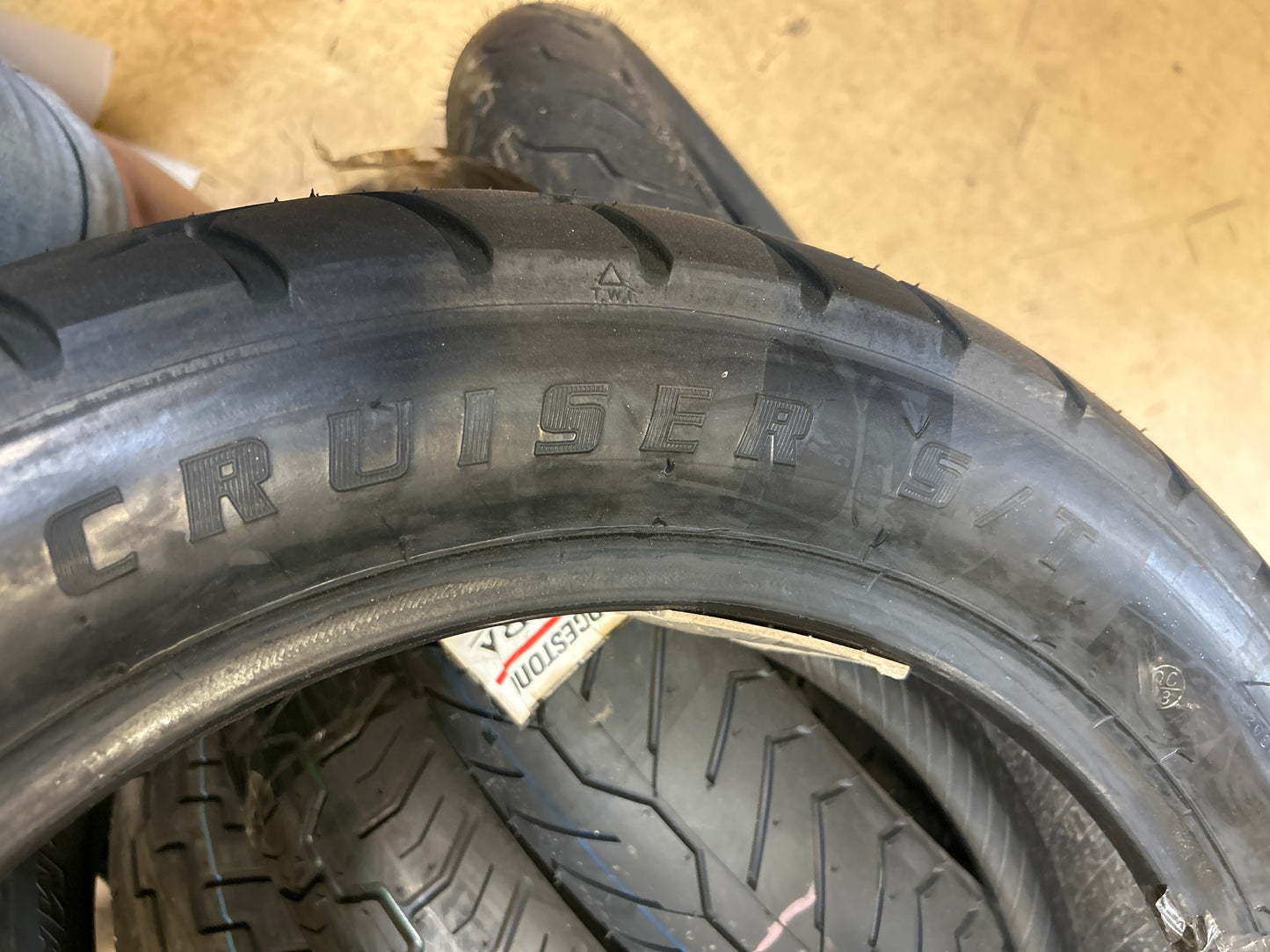 KENDA K671 CRUISER S/T BSW TL 130 90 16 74H REAR MOTORCYCLE TIRE 046711614C1