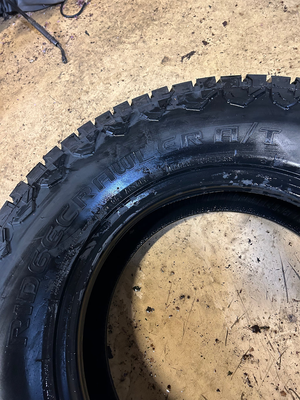 BLACKHAWK RIDGECRAWLER A/T BSW P 235 75 15 109S XL ALL TERRAIN TIRE 4120849V