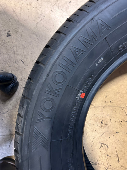 YOKOHAMA AVID ASCEND BLUEARTH P 235 65 17 104H SL PERFORMANCE TIRE 110132369