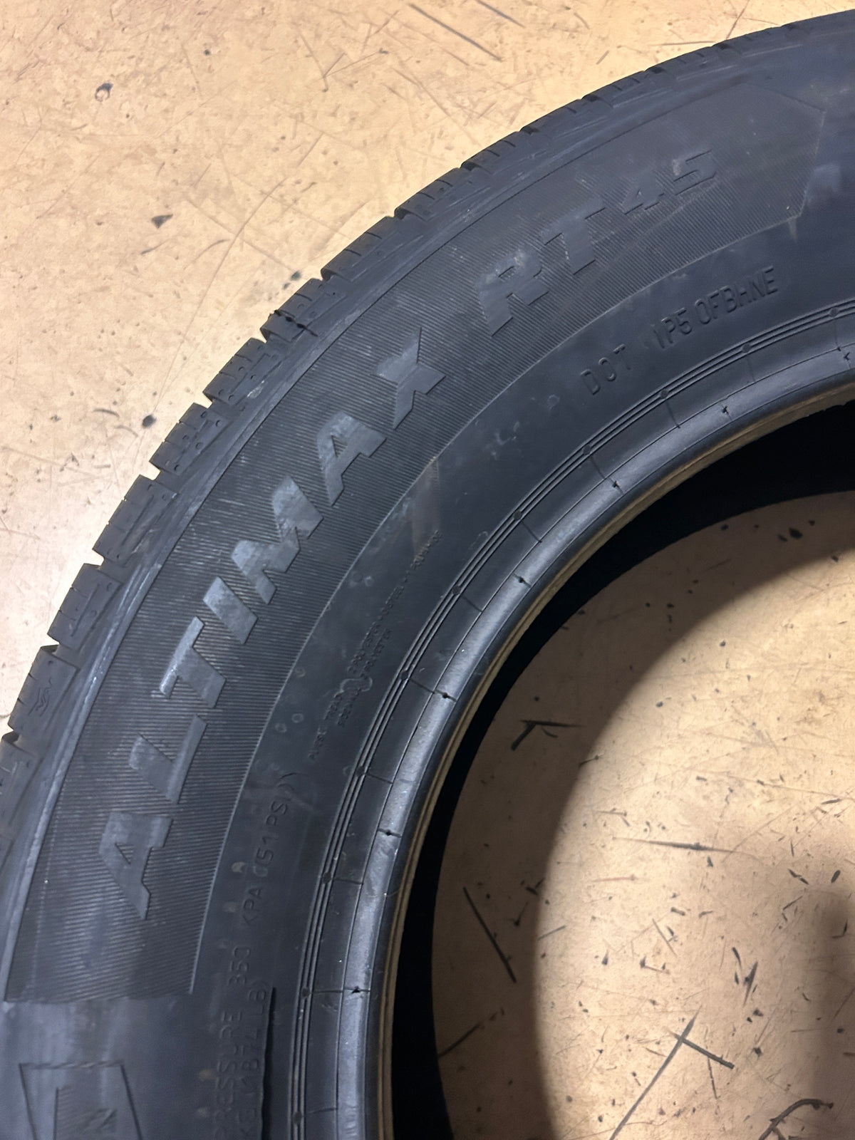 GENERAL ALTIMAX RT45 BSW P 235 60 17 102H  ALL SEASON TIRE 15577550000