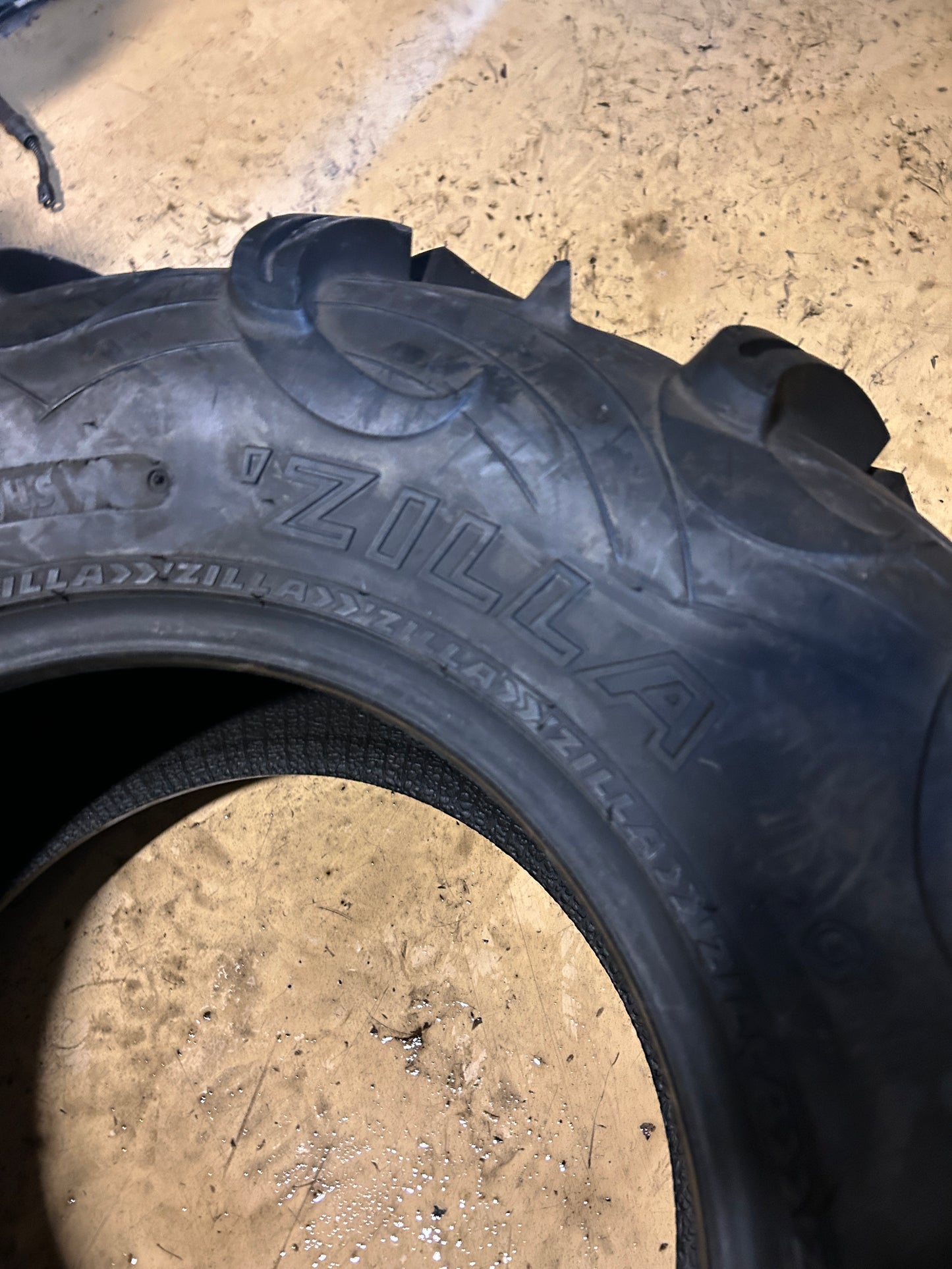 MAXXIS ZILLA BSW AT 30 11 14 6PLY ATV/UTV TIRE TM00446100