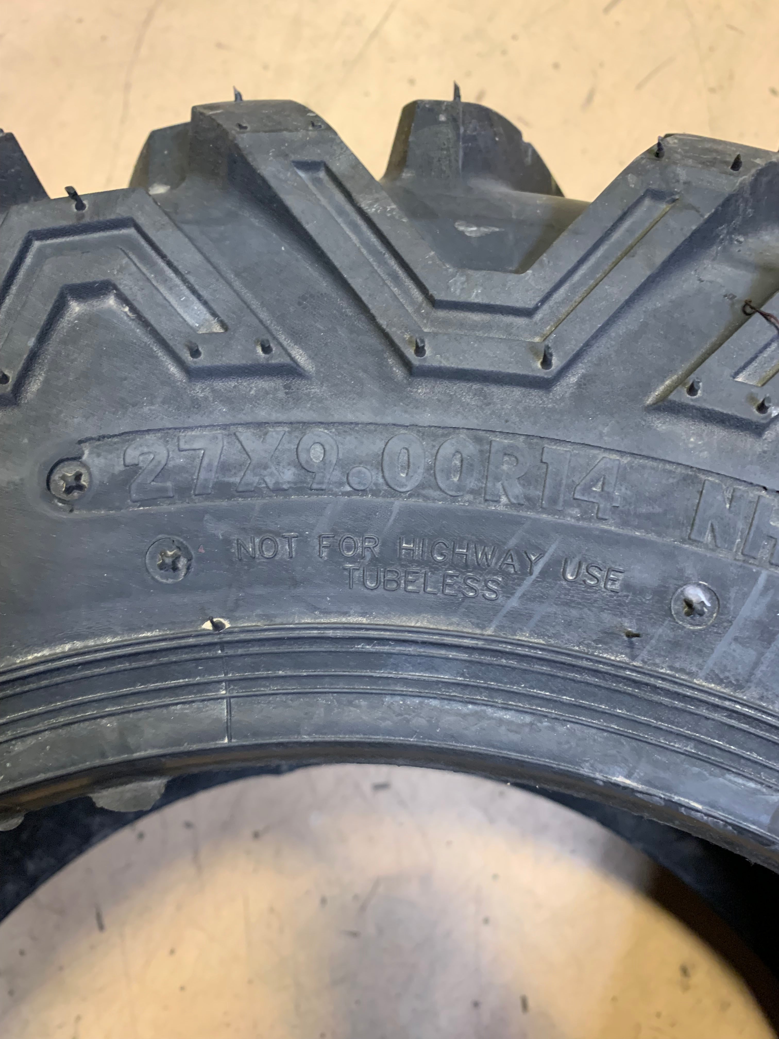 MAXXIS BIGHORN 2.0 BSW 27 9 14 6PLY ATV/UTV TIRE TM00911100