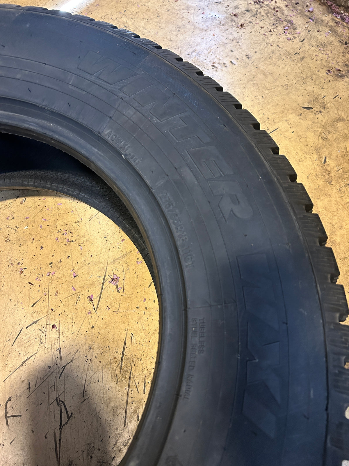 NOS ARCTIC CLAW WINTER WXI BSW P 275 65 18 116T WINTER TIRE ARC63