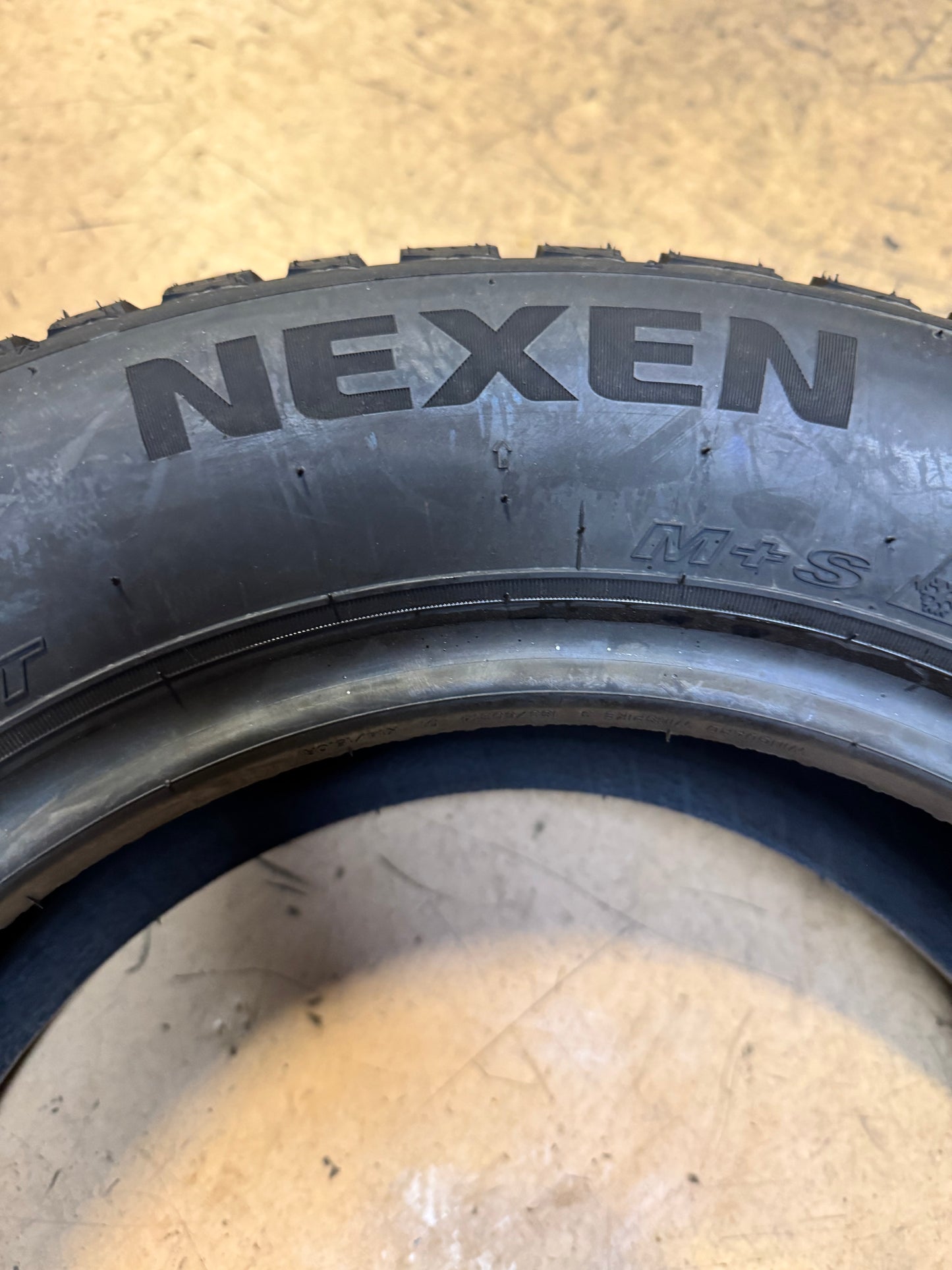 NEXEN WINGUARD WINSPIKE 3 BSW P  185  60 14 82T WINTER TIRE 18410NXK