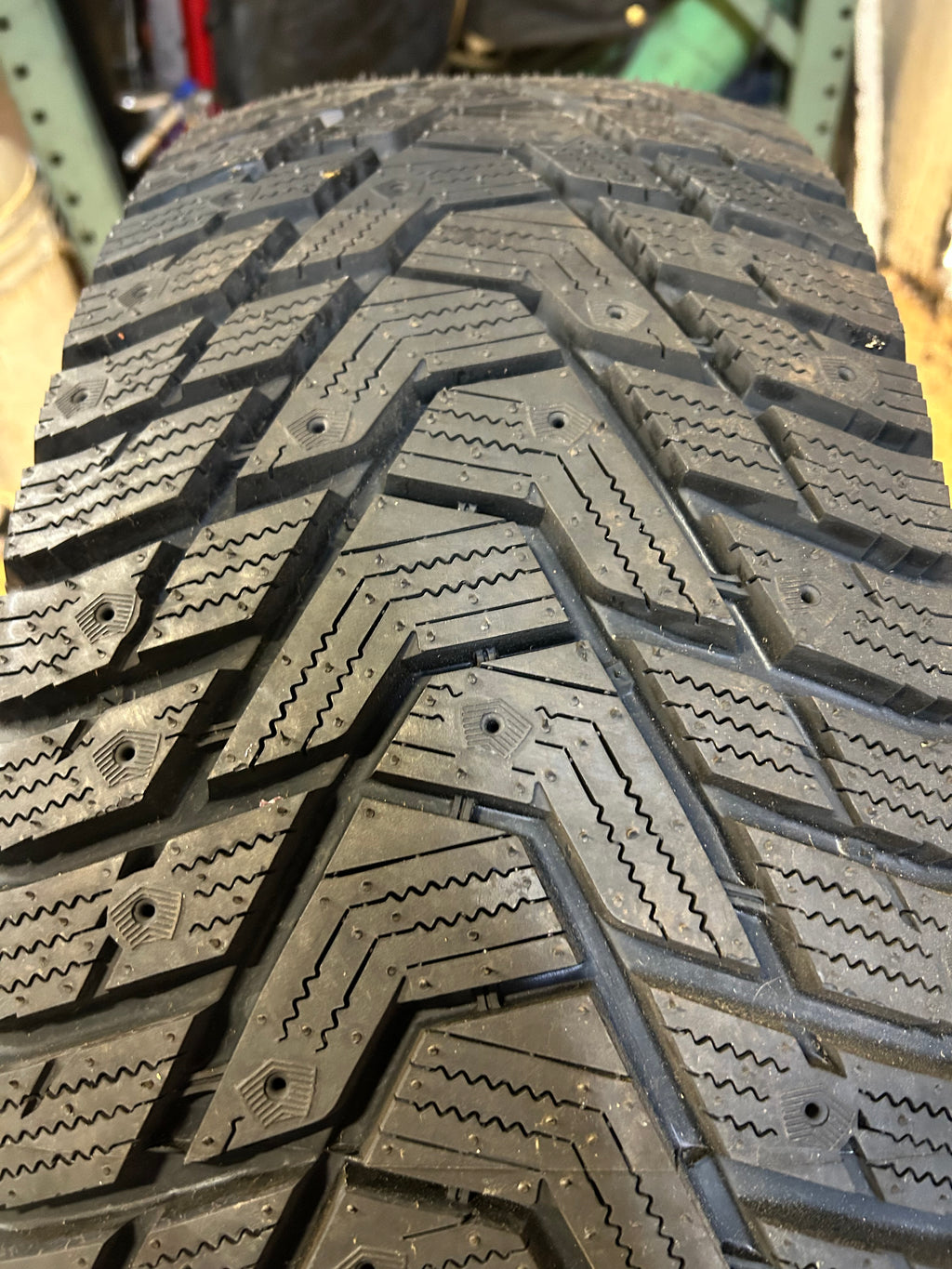 HANKOOK WINTER IPIKE X BSW P 265 70 18 116T WINTER TIRE 1028924