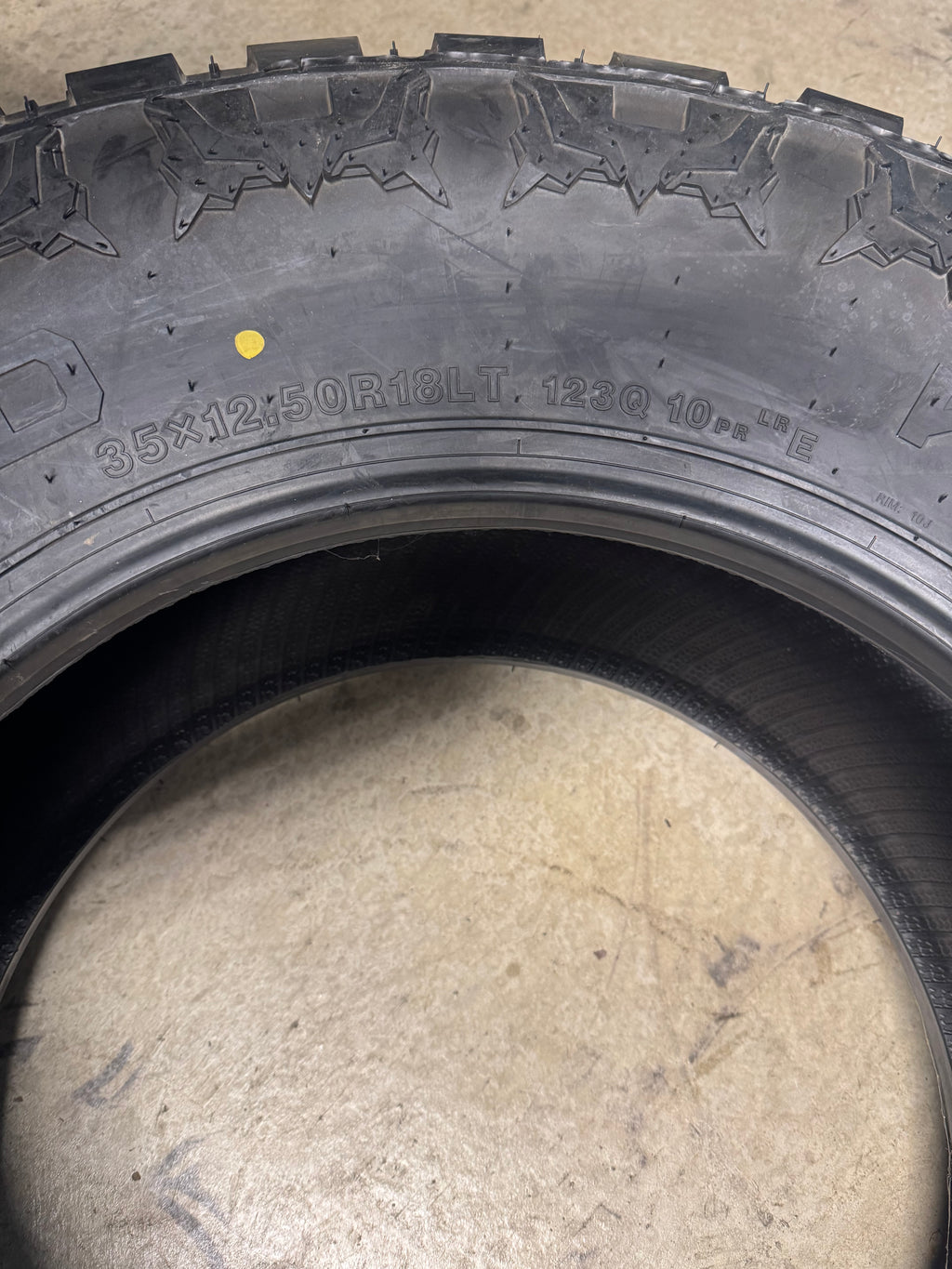 NOS FORCELAND KUNIMOTO M/T BSW LT 35 12.5 18 123Q 10PLY MUD TERRAIN TIRE FKM351218