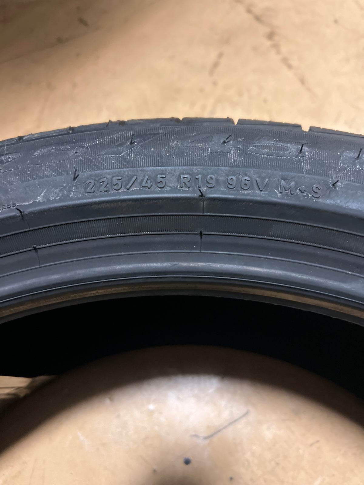 2 PIRELLI CINTURATO P7 A/S (*) BMW RSC RUNFLAT P 225 45 19 96V XL ALL SEASON TIRES 2369400