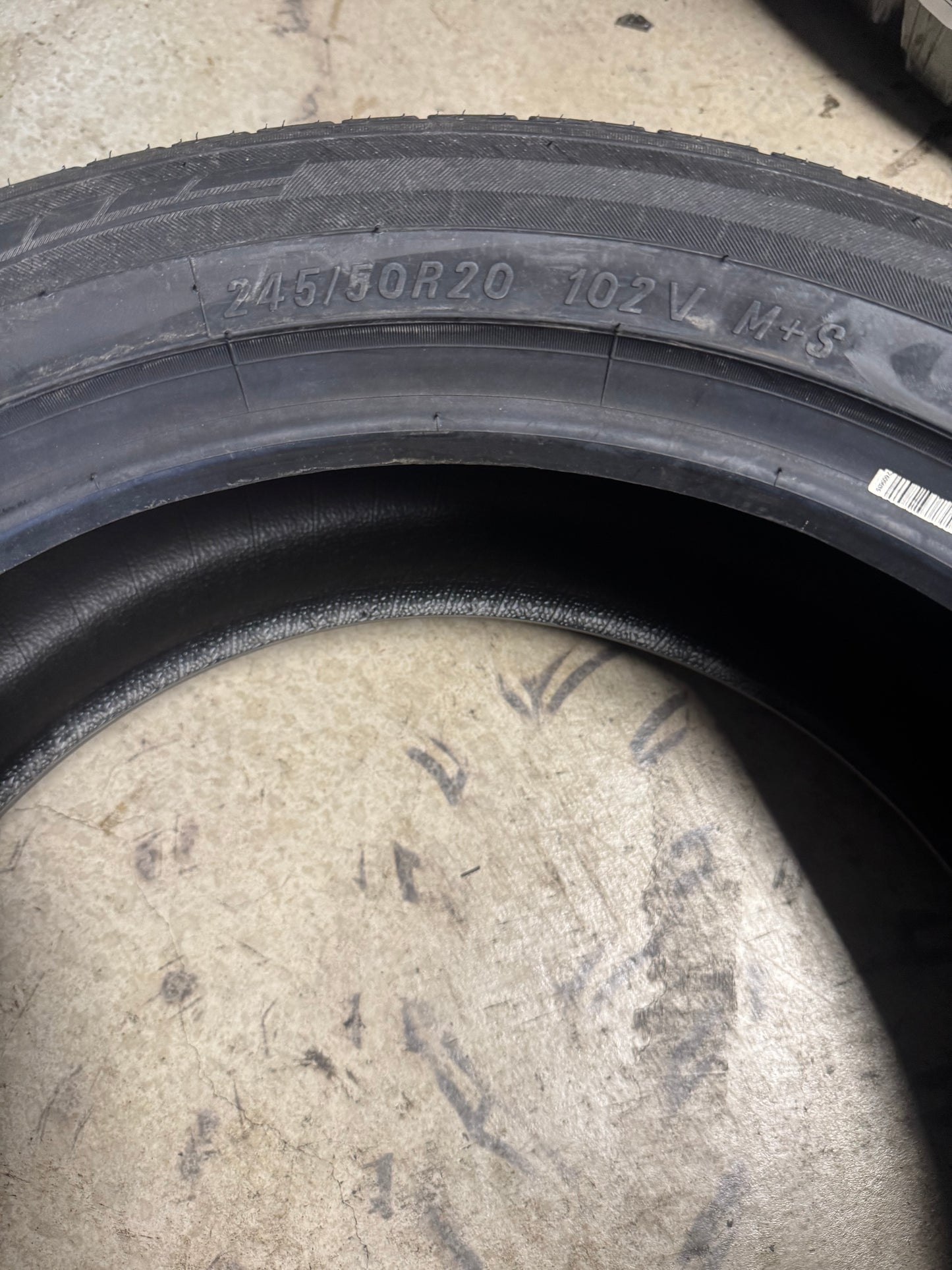 NOS MAXXIS BRAVO HP-M3 BSW P 245 50 20 102V ALL SEASON TIRE TP00005900