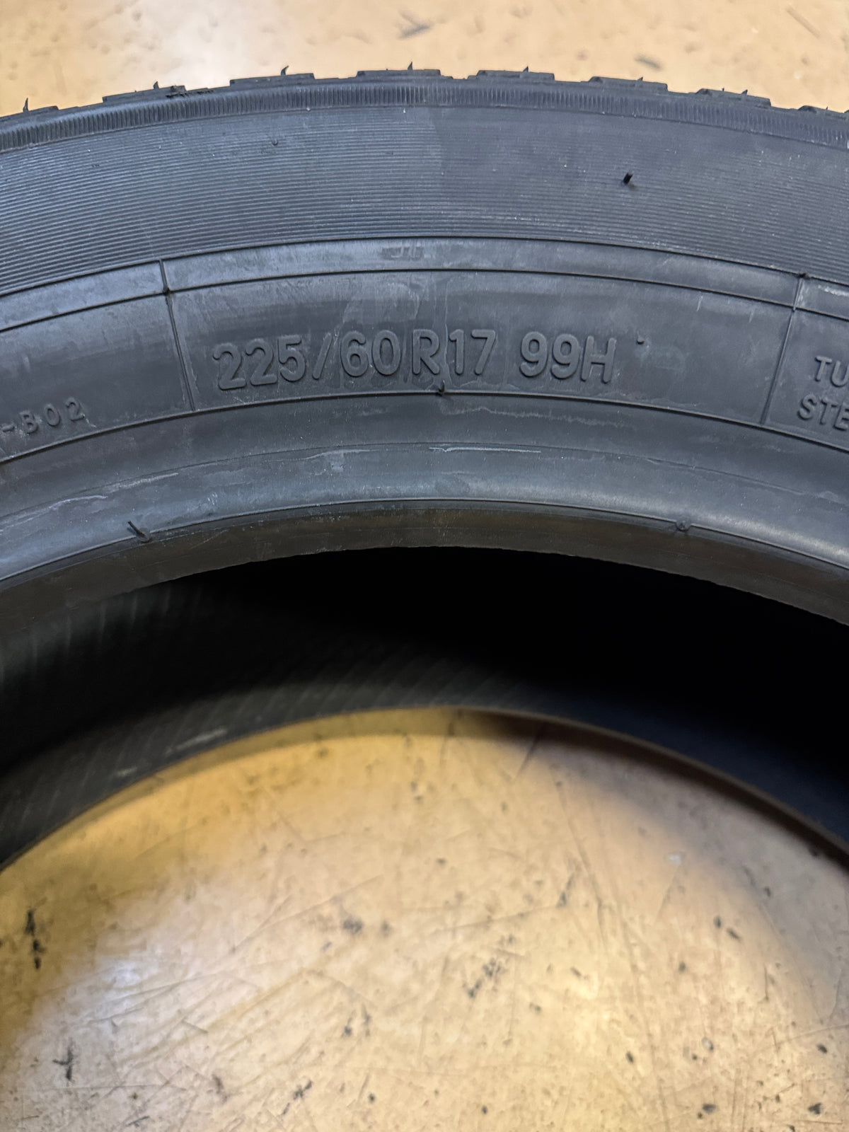 2 NOS TOYO CELSIUS BSW P 225 60 17 99H ALL SEASON TIRE 128450