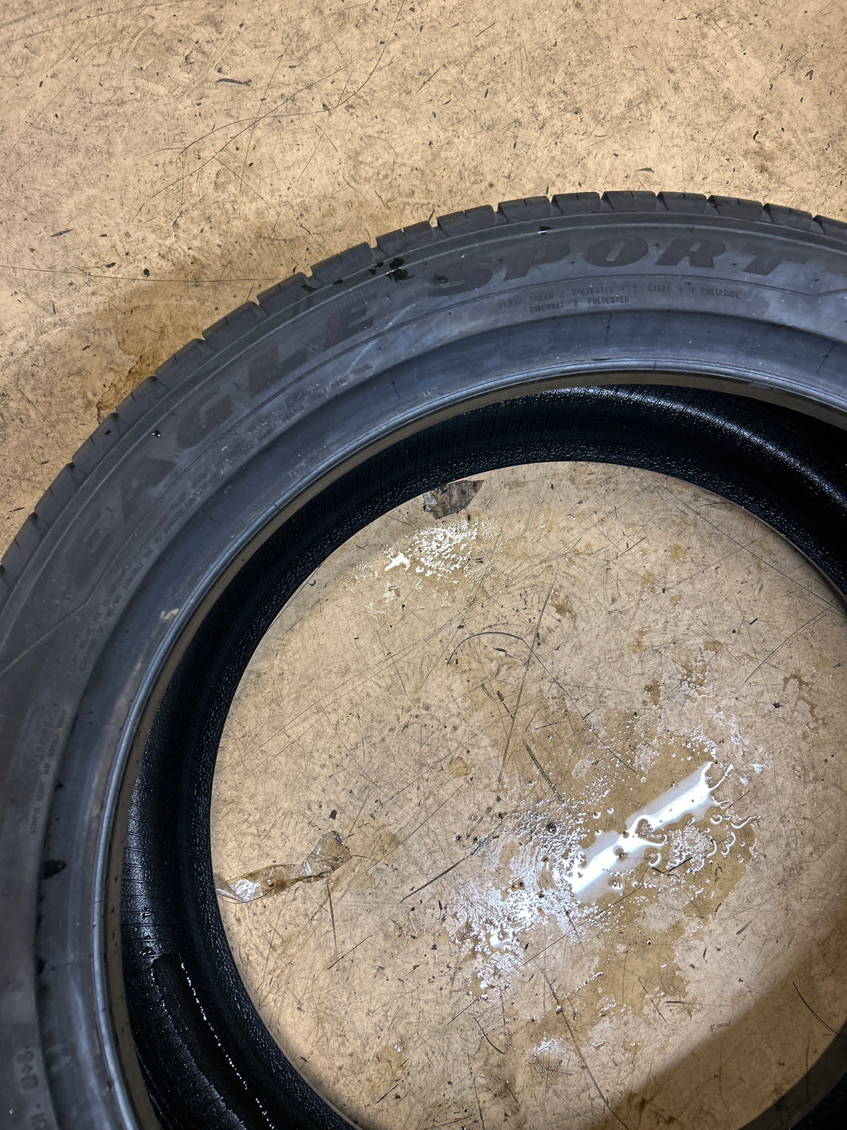 GOODYEAR EAGLE SPORT BSW P 295 40 22 112H ALL SEASON TIRE 109188692