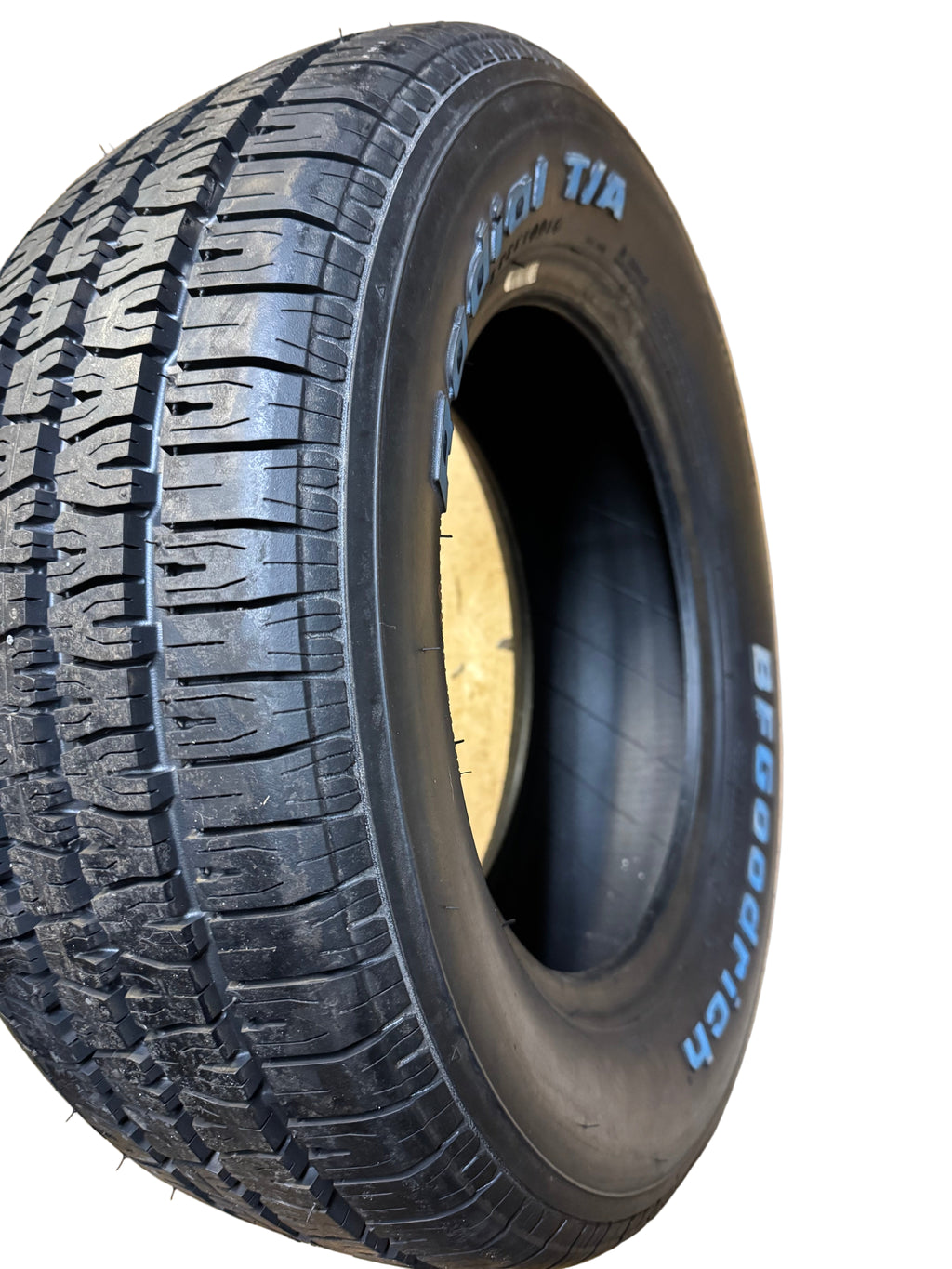 NOS BFGOODRICH RADIAL T/A RWL P 225 60 15 95S ALL SEASON TIRE 10971