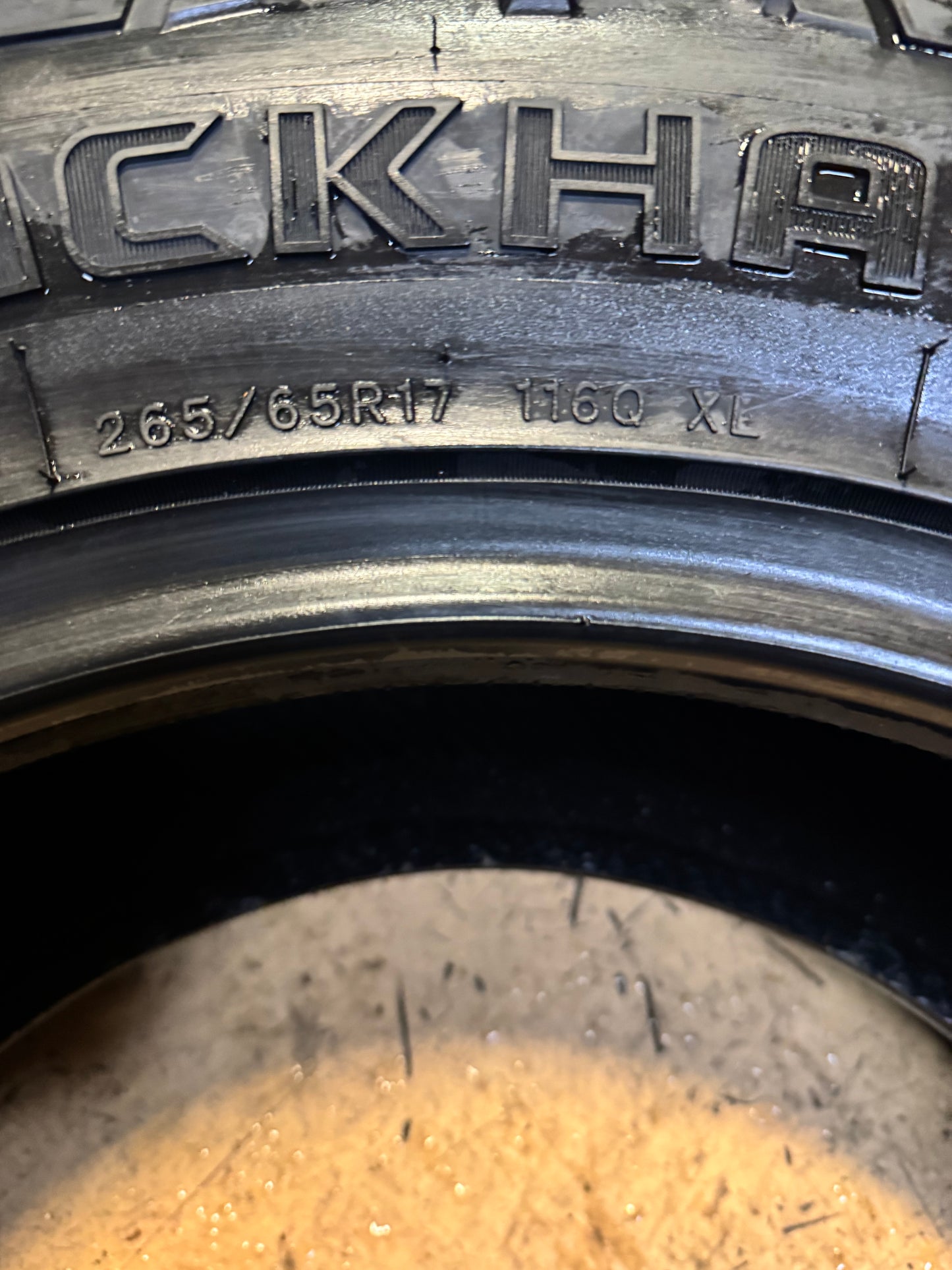 BLACKHAWK RIDGECRAWLER R/T BSW P 265 65 17 116Q XL RUGGED TERRAIN TIRE 1600450K
