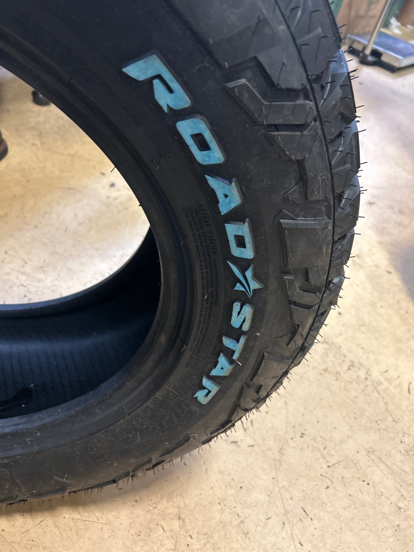 AMERICAN ROADSTAR R/T RWL LT 285 65 18 125Q 10PLY RUGGED TIRE ARSRT25