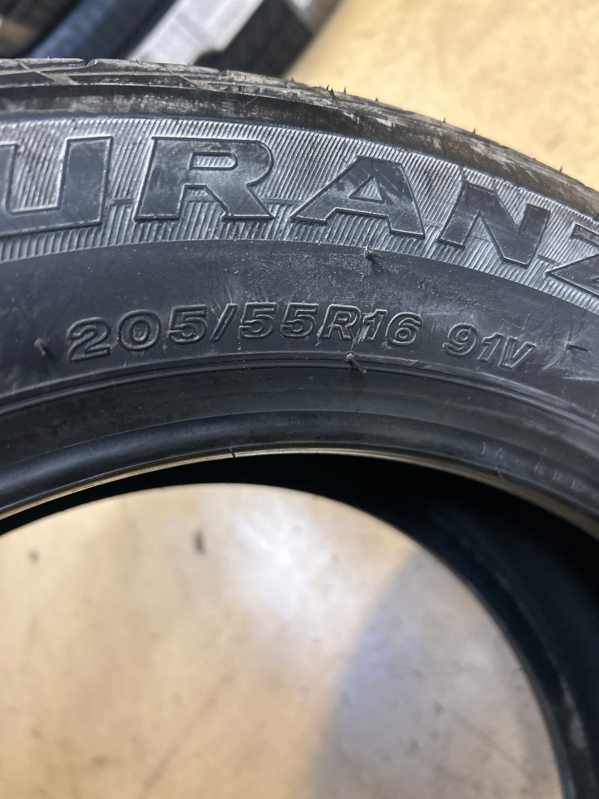 NOS 2 BRIDGESTONE TURANZA ER300 BSW P 205 55 16 91V TOURING TIRE 003662