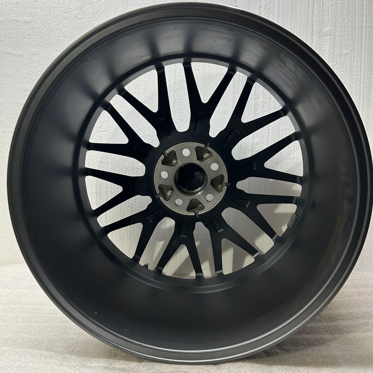MSW TYPE 50 21X10.5 ET43 5X112 MACHINED W/GUNMETAL ACCENT REAR WHEEL