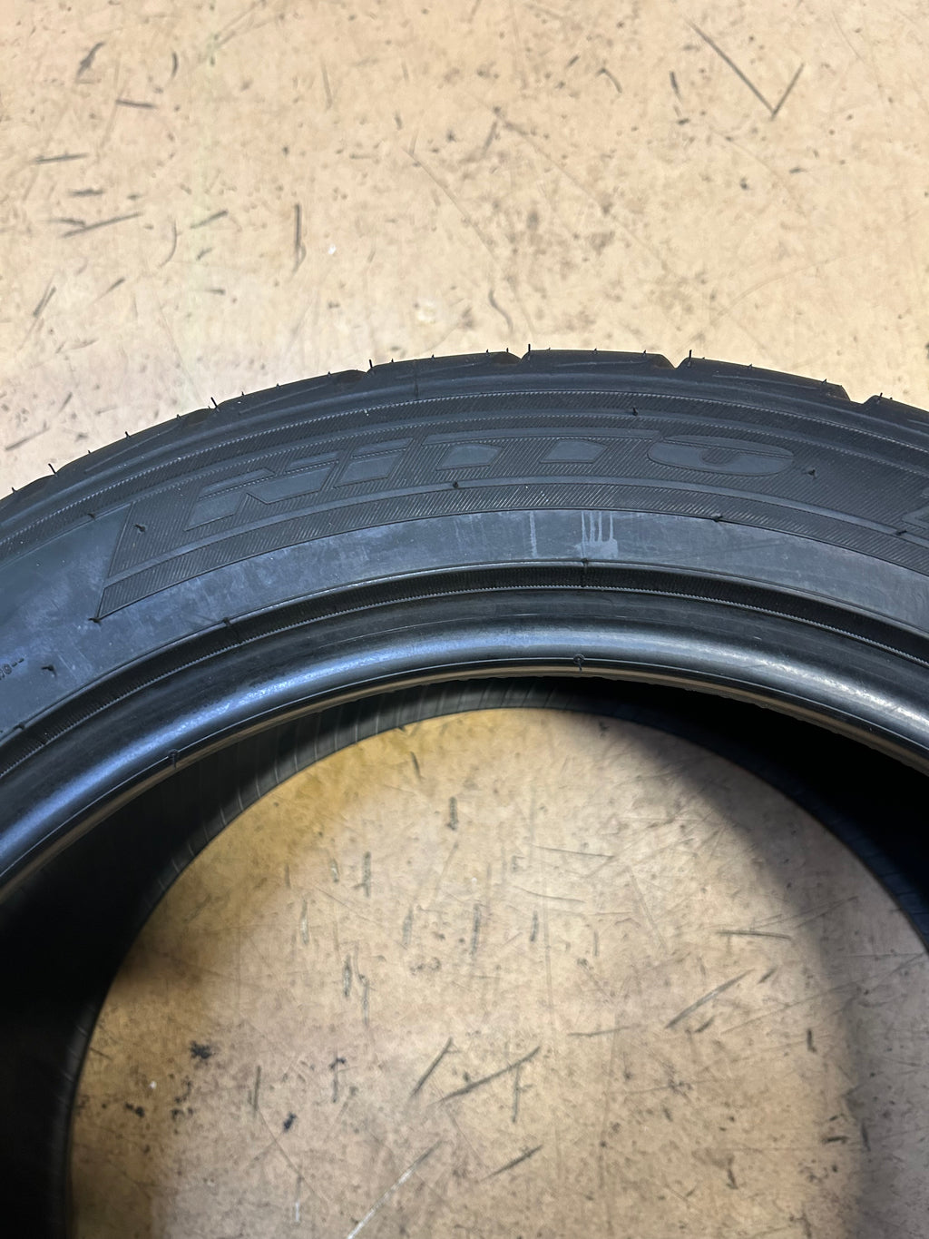 NITTO NT05 BSW P 255 40 17 98W XL PERFORMANCE TIRE 207130