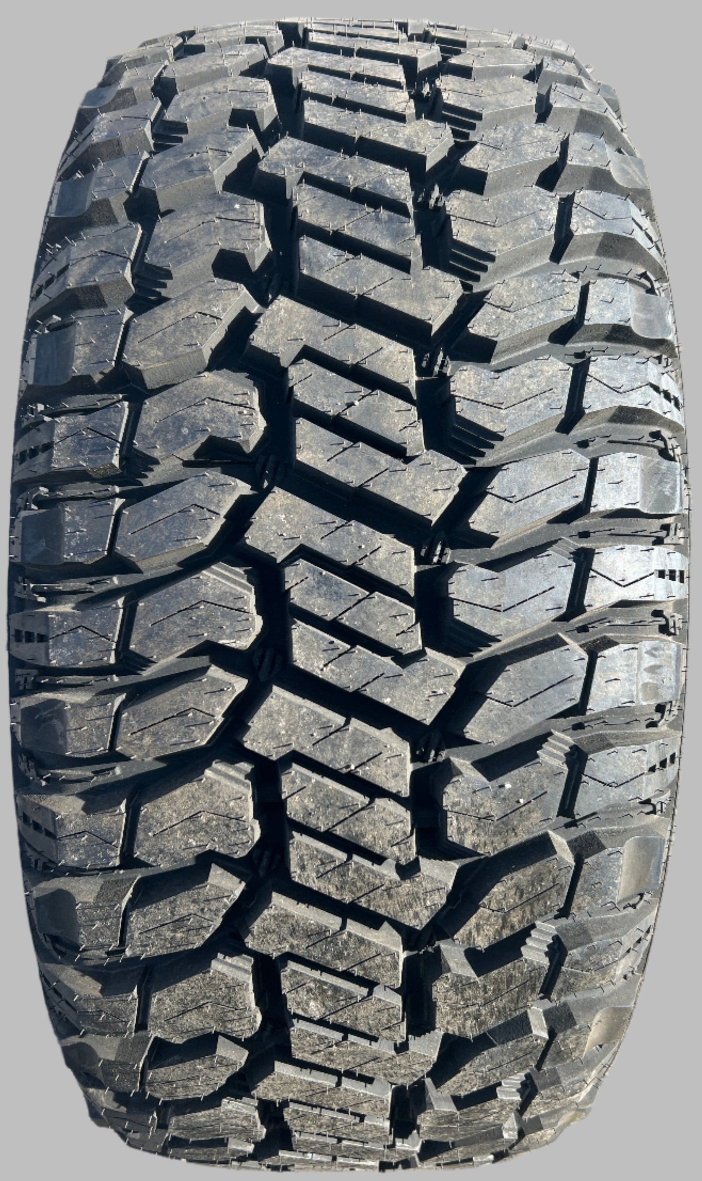 RADAR RENEGADE R/T LT 33 12.5 20 114Q LRE 10PLY RUGGED TERRAIN TIRE RANCCN0340