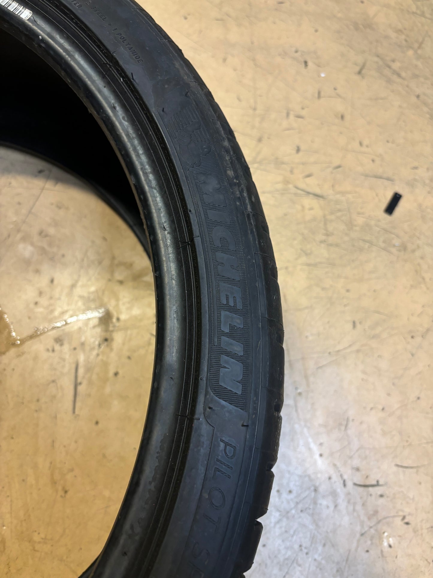MICHELIN PILOT SPORT ALL SEASON 4 P 245 33 20 95Y TIRE 31506