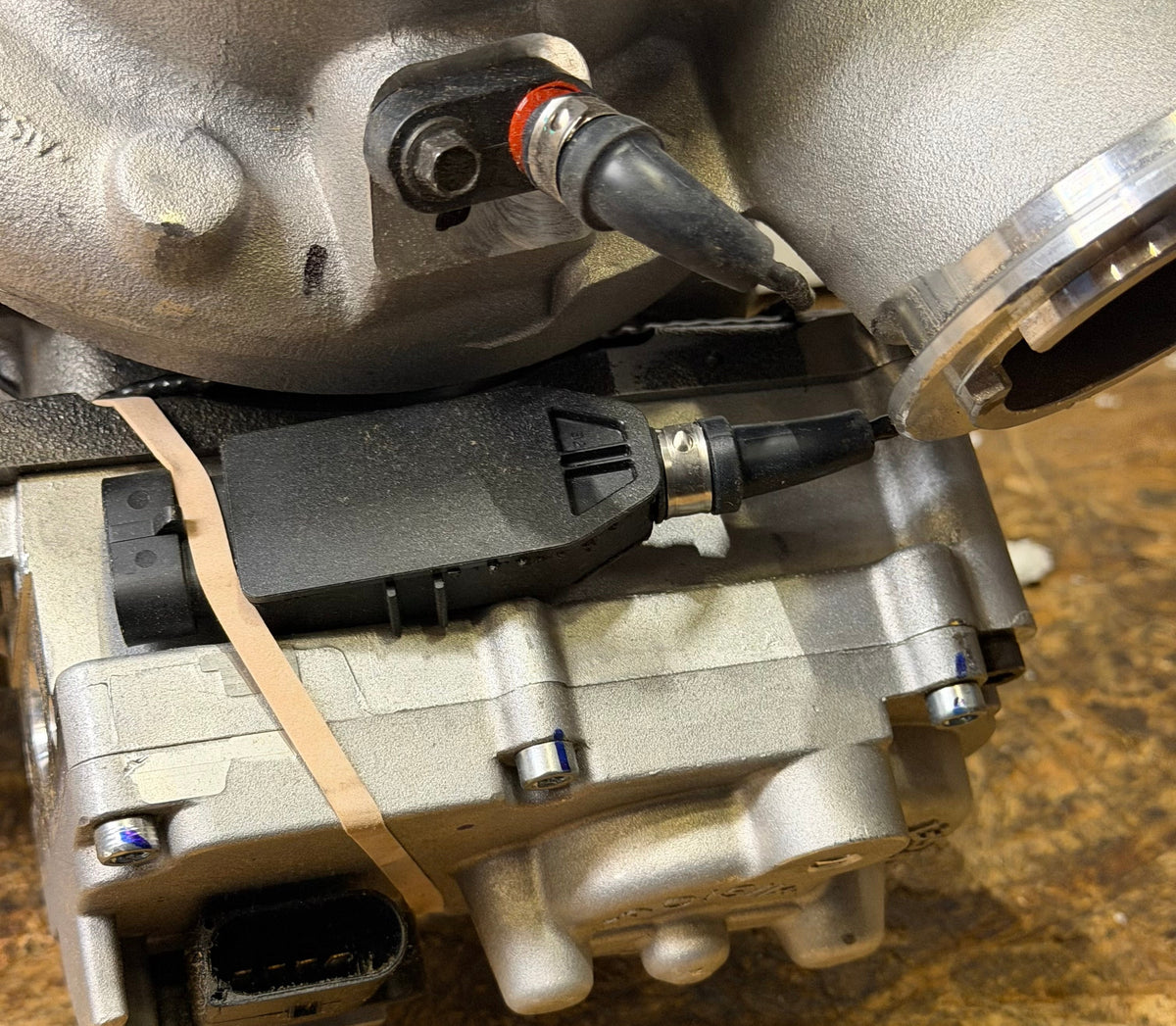 GENUINE HOLSET PACCAR MX-13 TURBOCHARGER 6456682