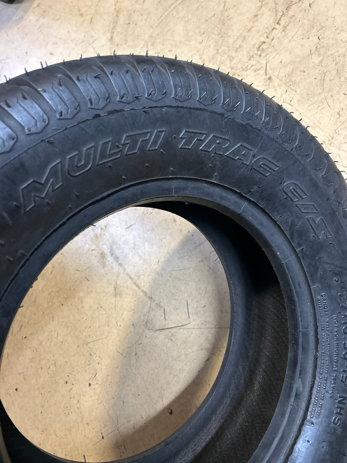 NOS CARLISLE MULTI TRAC C/S BSW P 27 10.5 15 4PLY ATV/UTV TIRE 5743H6