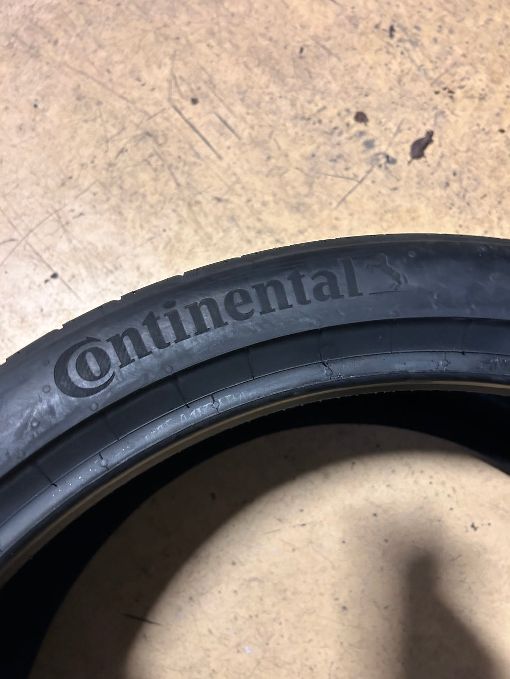 CONTINENTAL EXTREMECONTACT SPORT 02 P 245 35 20 95Y XL UHP TIRE 03125510000