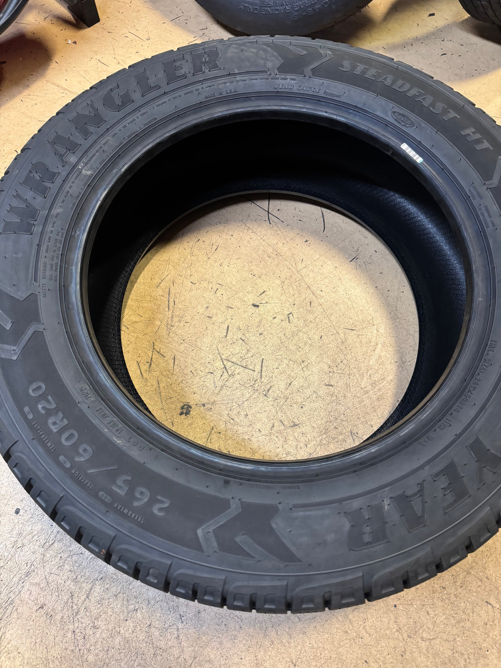 GOODYEAR WRANGLER STEADFAST HT BSW P 265 60 20 112H ALL SEASON TIRE 269034969