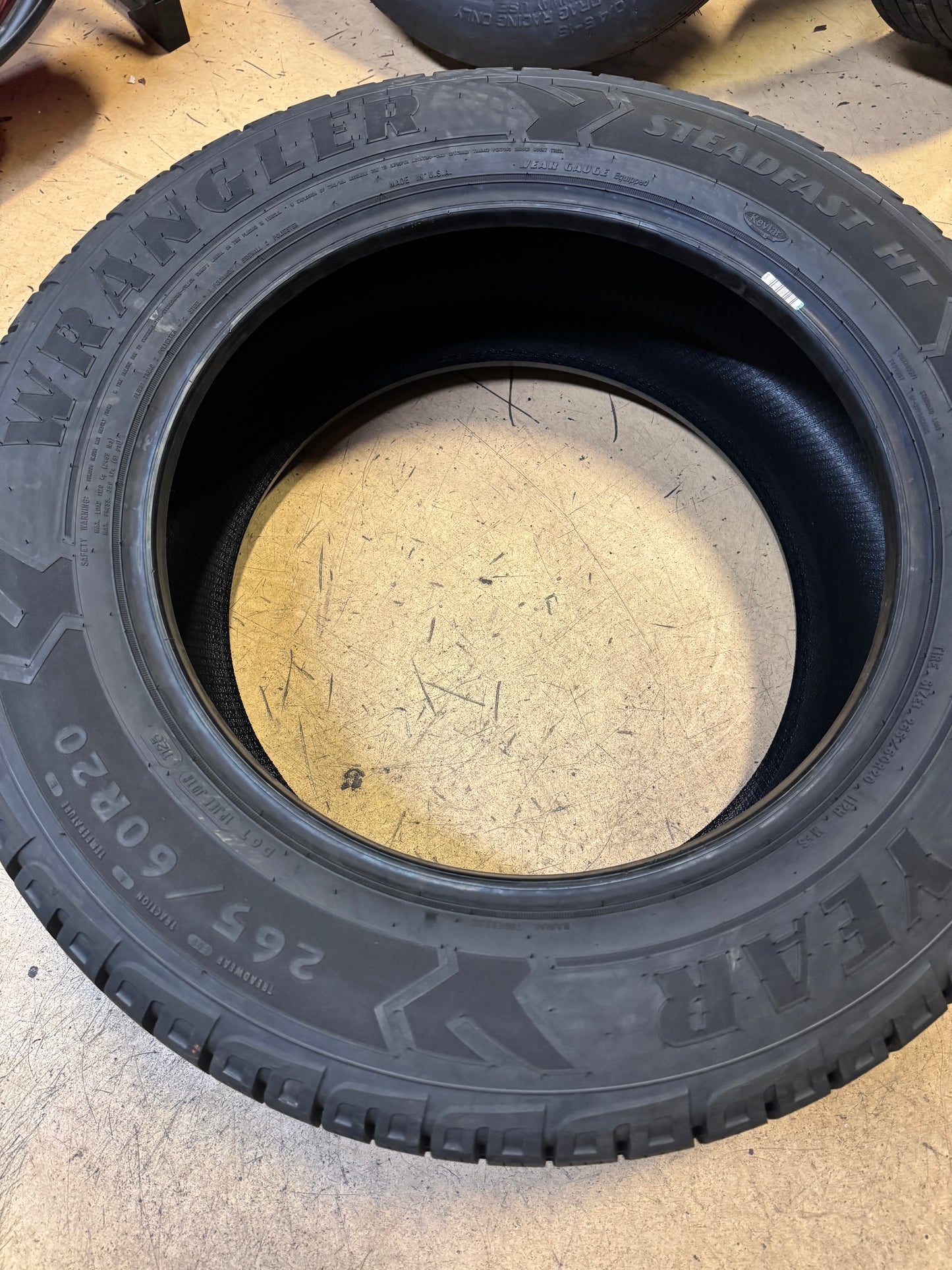 GOODYEAR WRANGLER STEADFAST HT BSW P 265 60 20 112H ALL SEASON TIRE 269034969