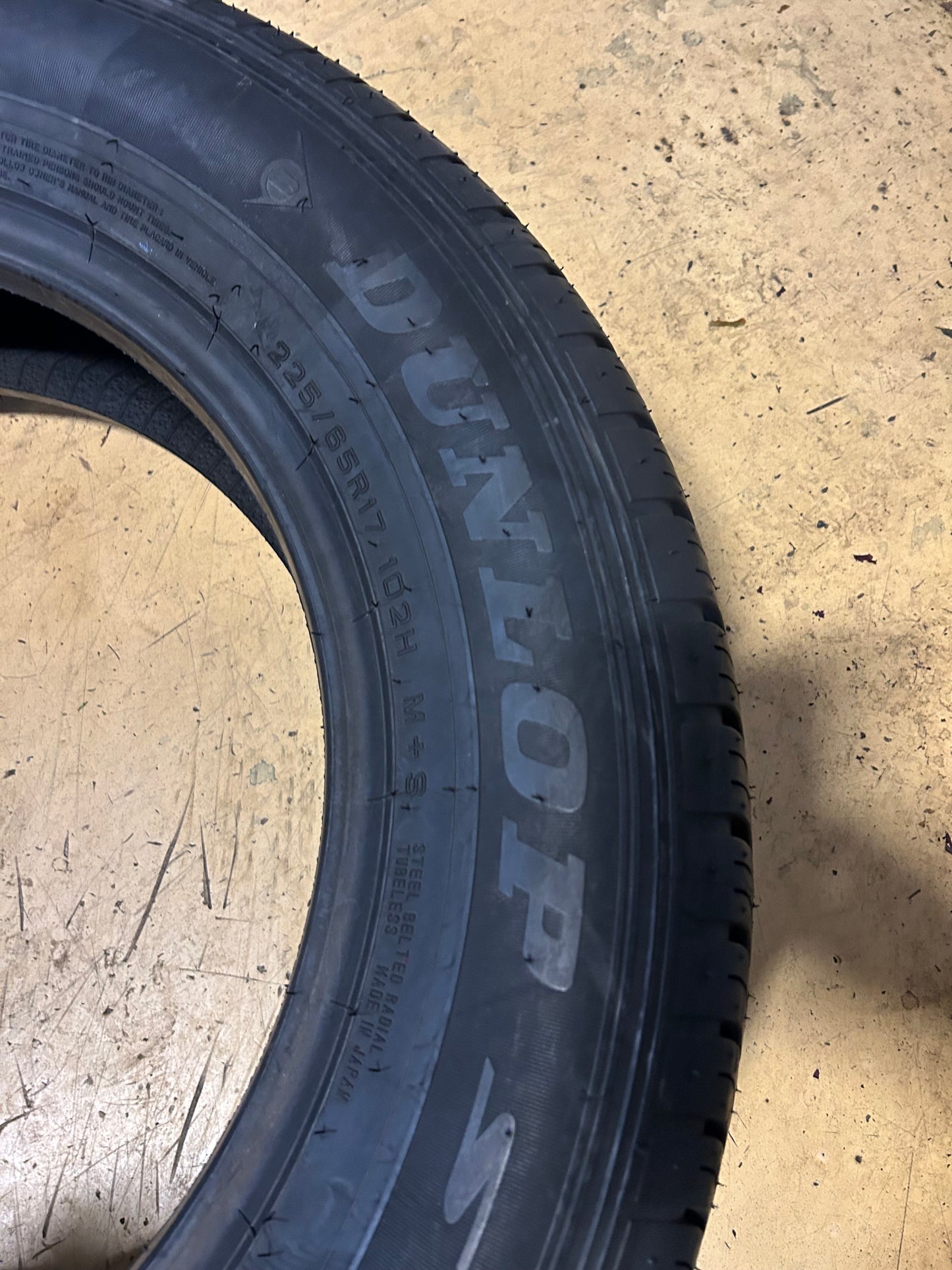2 NOS DUNLOP GRANDTREK ST30 BSW P 225 65 17 102H ALL SEASON TIRE 290126789