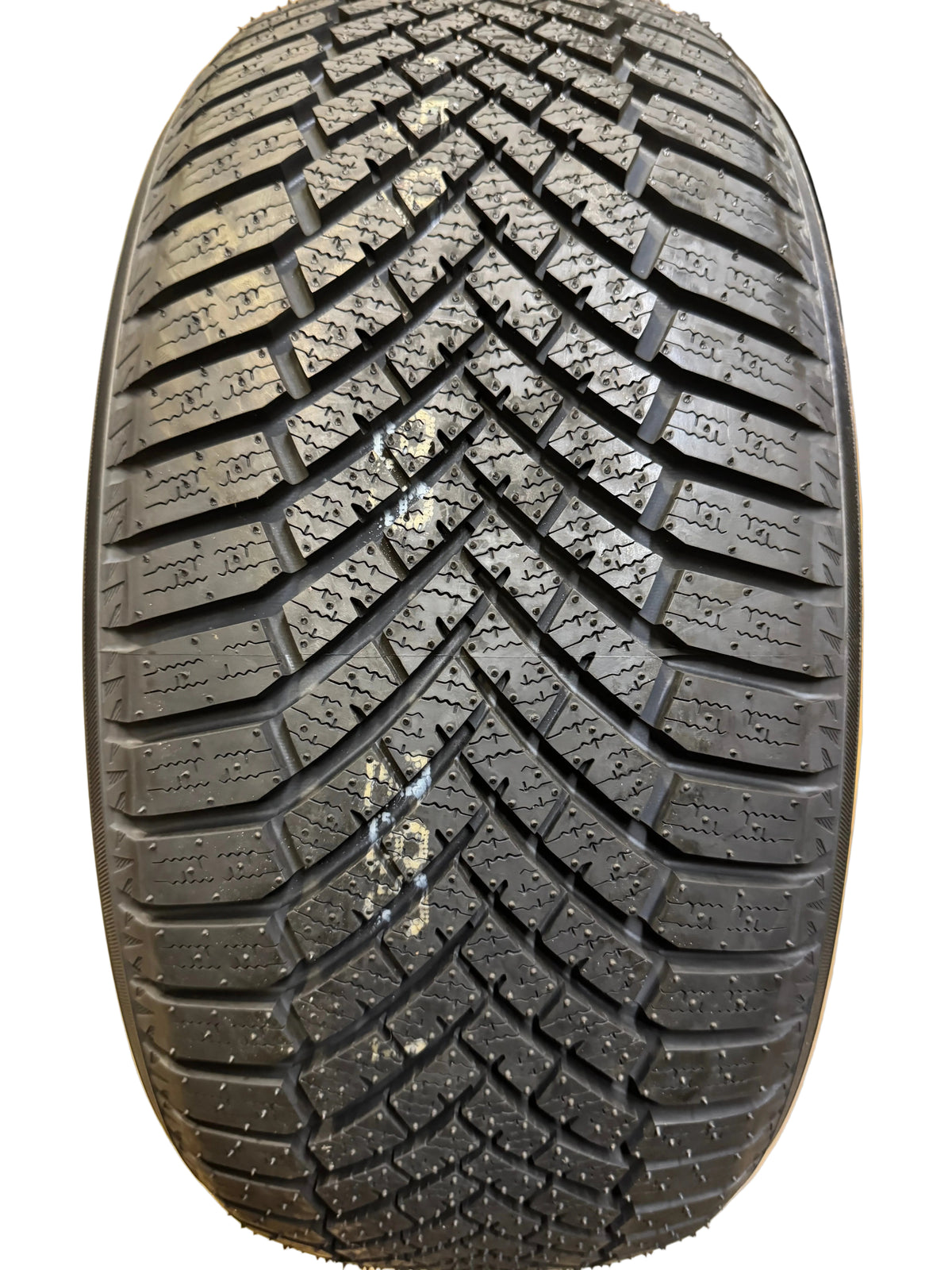 YOKOHAMA BLUEARTH WINTER V906 BSW P 225 50 17 98V XL WINTER TIRE 110109605