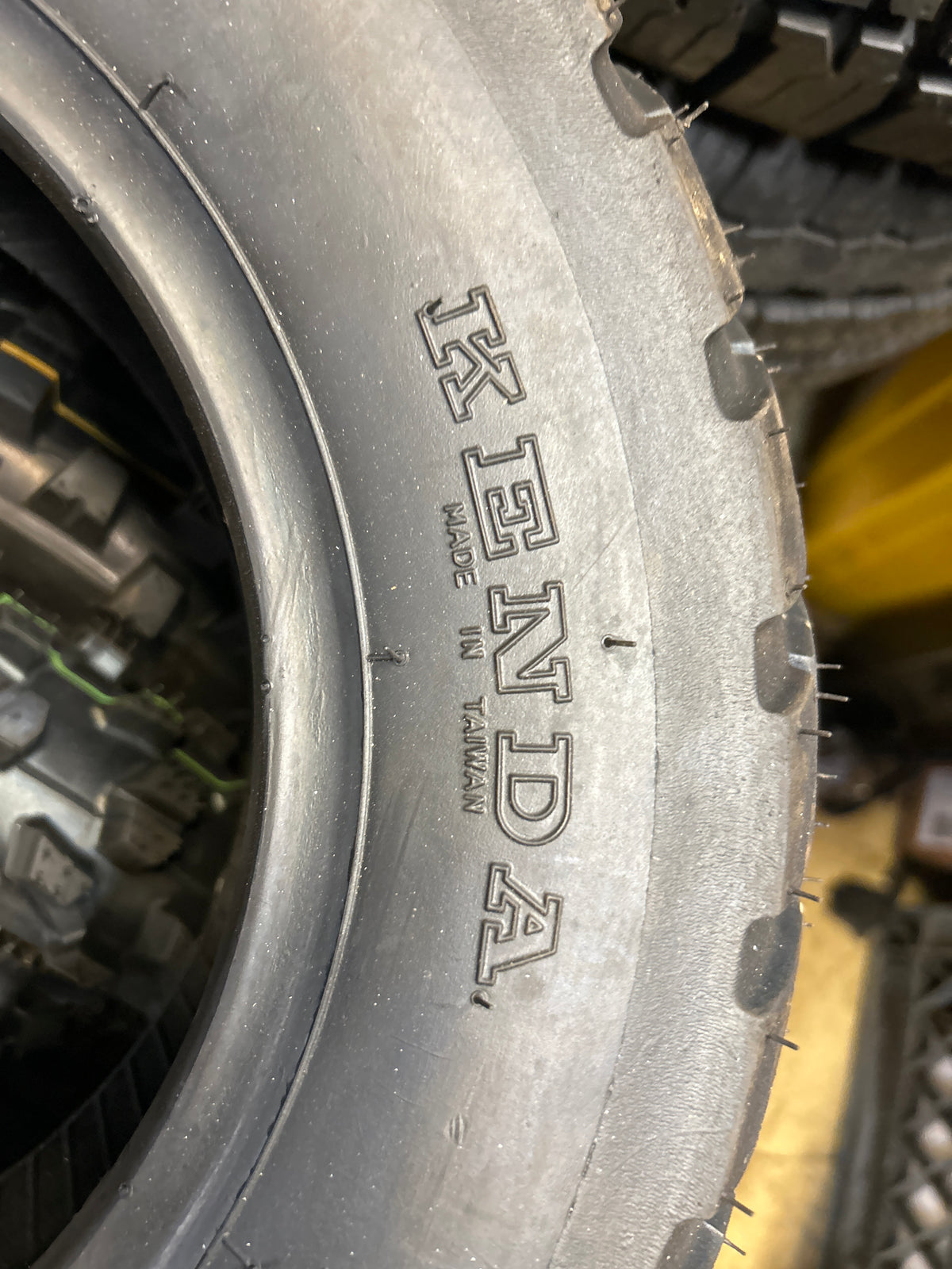 KENDA K370 BSW 130 90 10 61J WINTER SCOOTER TIRE KD49338