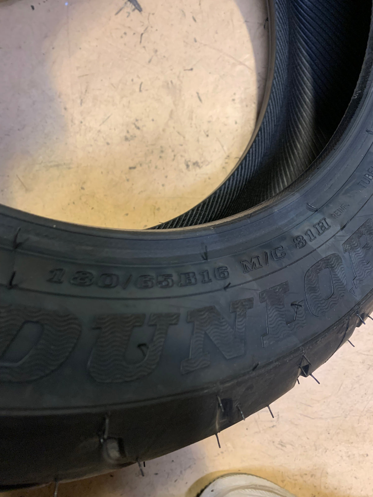 DUNLOP AMERICAN ELITE BSW P 180 65 16 81H REAR MOTORCYCLE TIRE 45131267