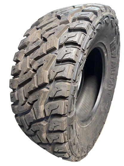 NOS PREDATOR  NEW MUTANT X-RT BSW LT 33 12.5 17 120Q 10PLY RUGGED TERRAIN TIRE PRXRT05