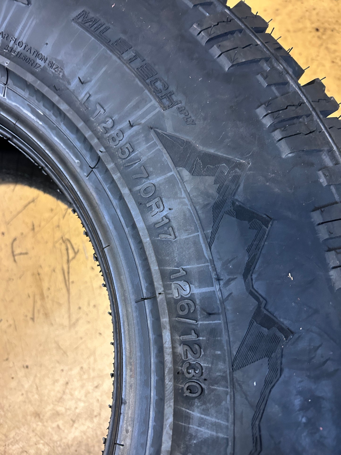 2 MILESTAR PATAGONIA X/T BSW LT 285 70 17 126/123Q 10PLY RUGGED TIRE 22688024