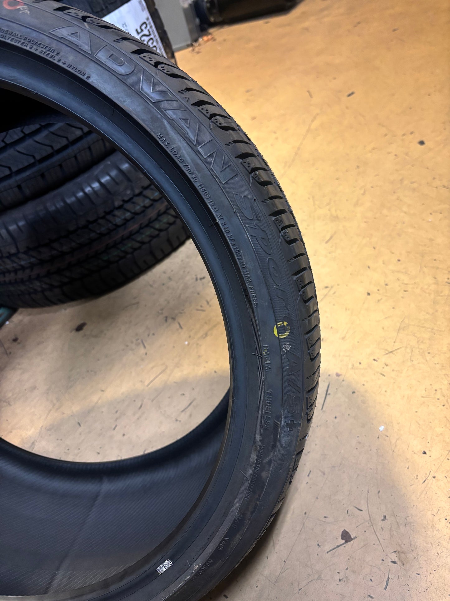 YOKOHAMA ADVAN SPORT A/S PLUS BSW P 275 30 20 97Y XL ALL SEASON TIRE 110140668