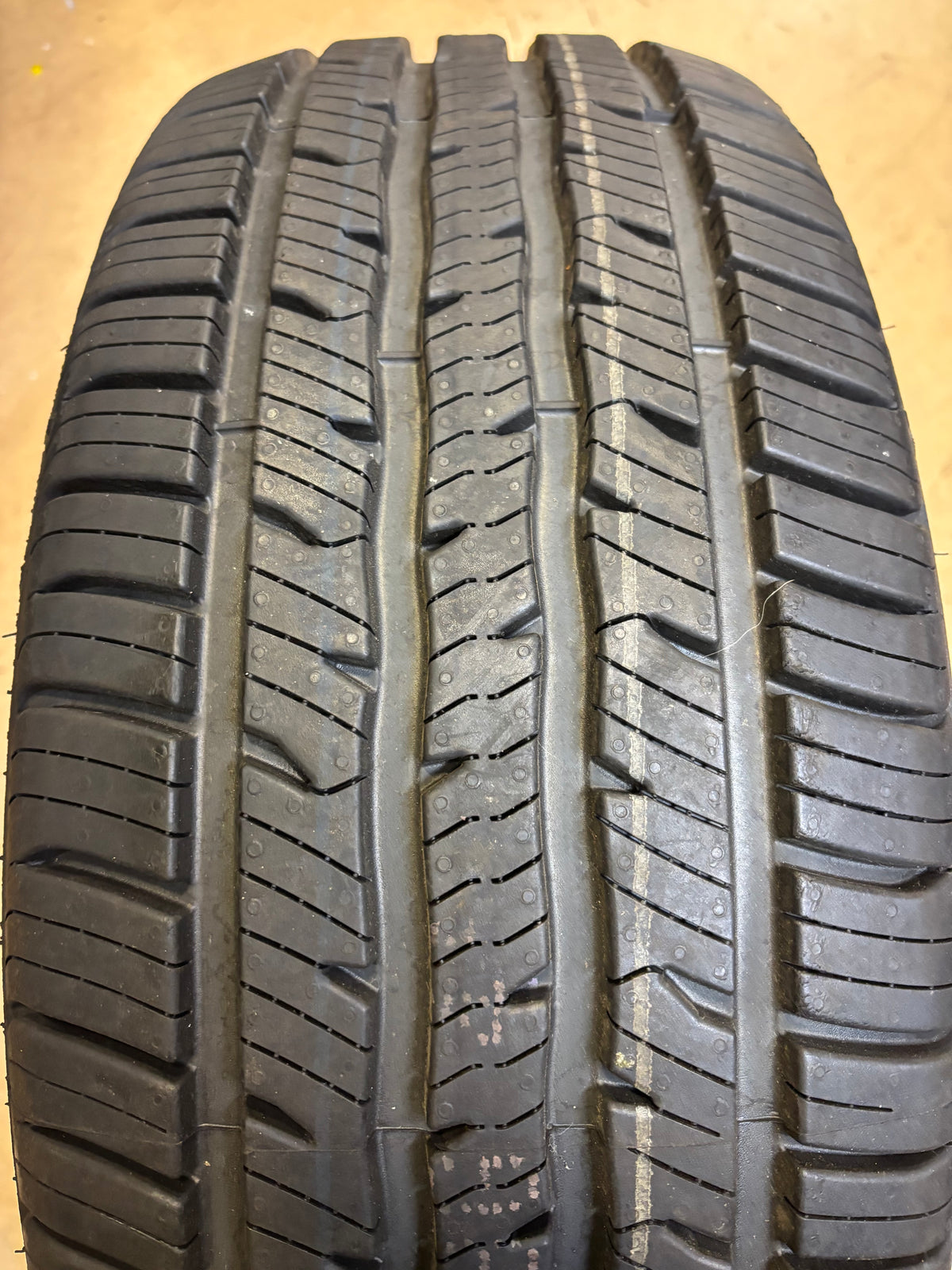 BFGOODRICH ADVANTAGE CONTROL AS 235 55 18 100H ALL SEASON TIRE 54029