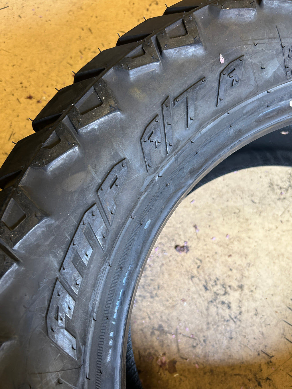 NOS AMP TERRAIN ATTACK A/T A BSW LT 305 55 20 121/118S 10PLY TIRE 3055520AMPCA3