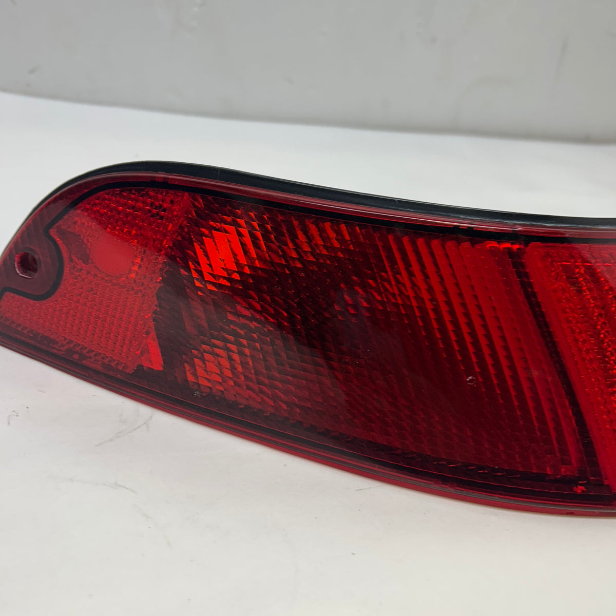 PORSCHE GENIUNE TAILLIGHT LENS LEFT  99363141300