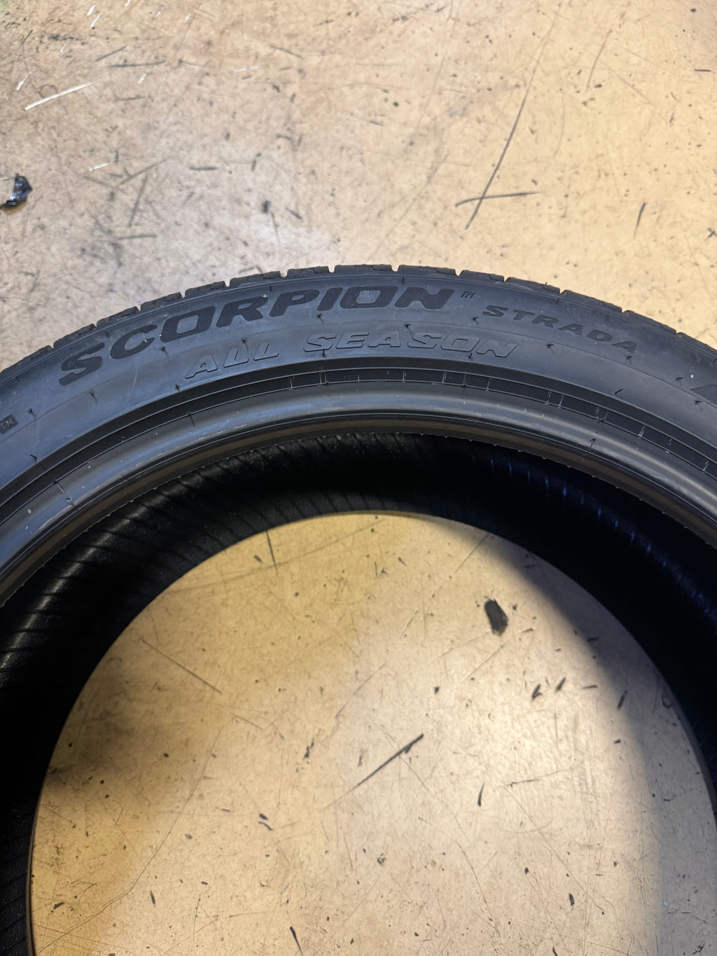 2 NOS PIRELLI SCORPION STRADA ALL SEASON BSW P 235 45 19 95V TIRE 3520900