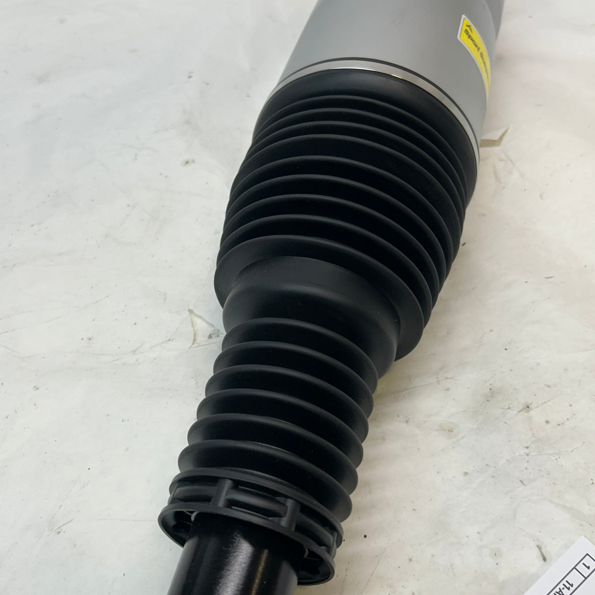 ARNOTT AIR SUSPENSION AIR STRUT FOR LAND ROVER RANGE ROVER 14-22  AS3205